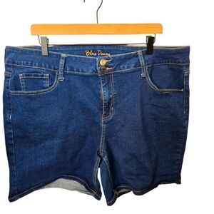 Blue Desire Denim Women's Shorts Size 22